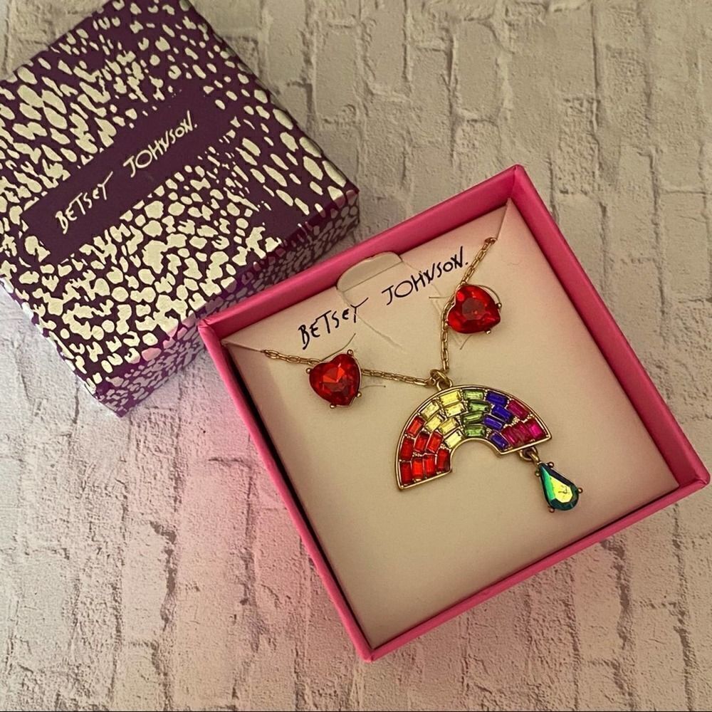 Betsy Johnson Rainbow Necklace Red Heart Earrings Set - Picture 2 of 2